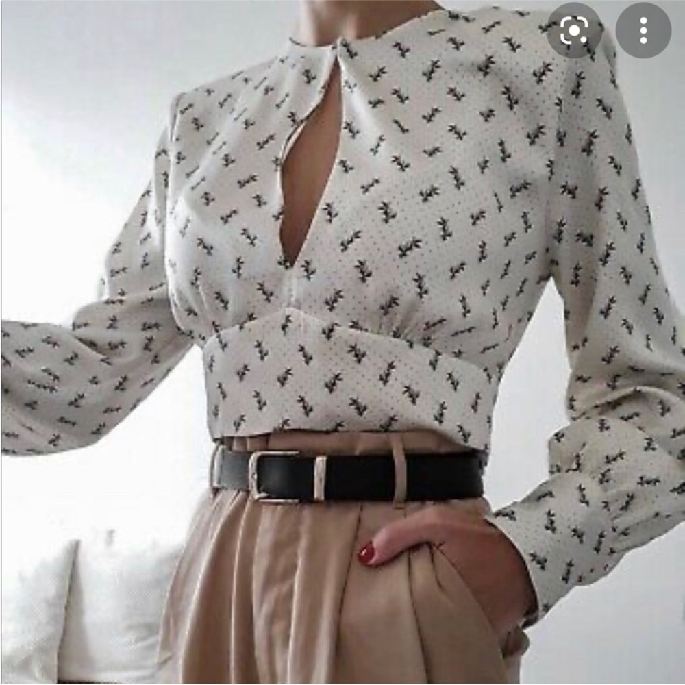 Woman’s Zara Crop Top
